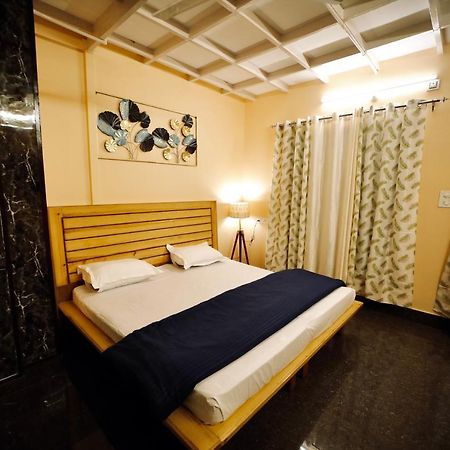 The Location, A Penthouse Hotel Dehradun Exterior photo