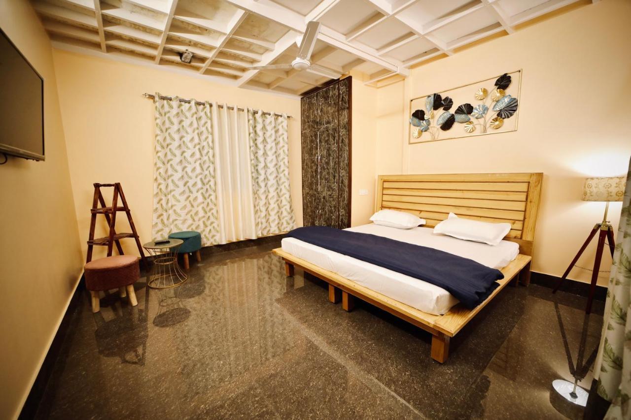 The Location, A Penthouse Hotel Dehradun Exterior photo
