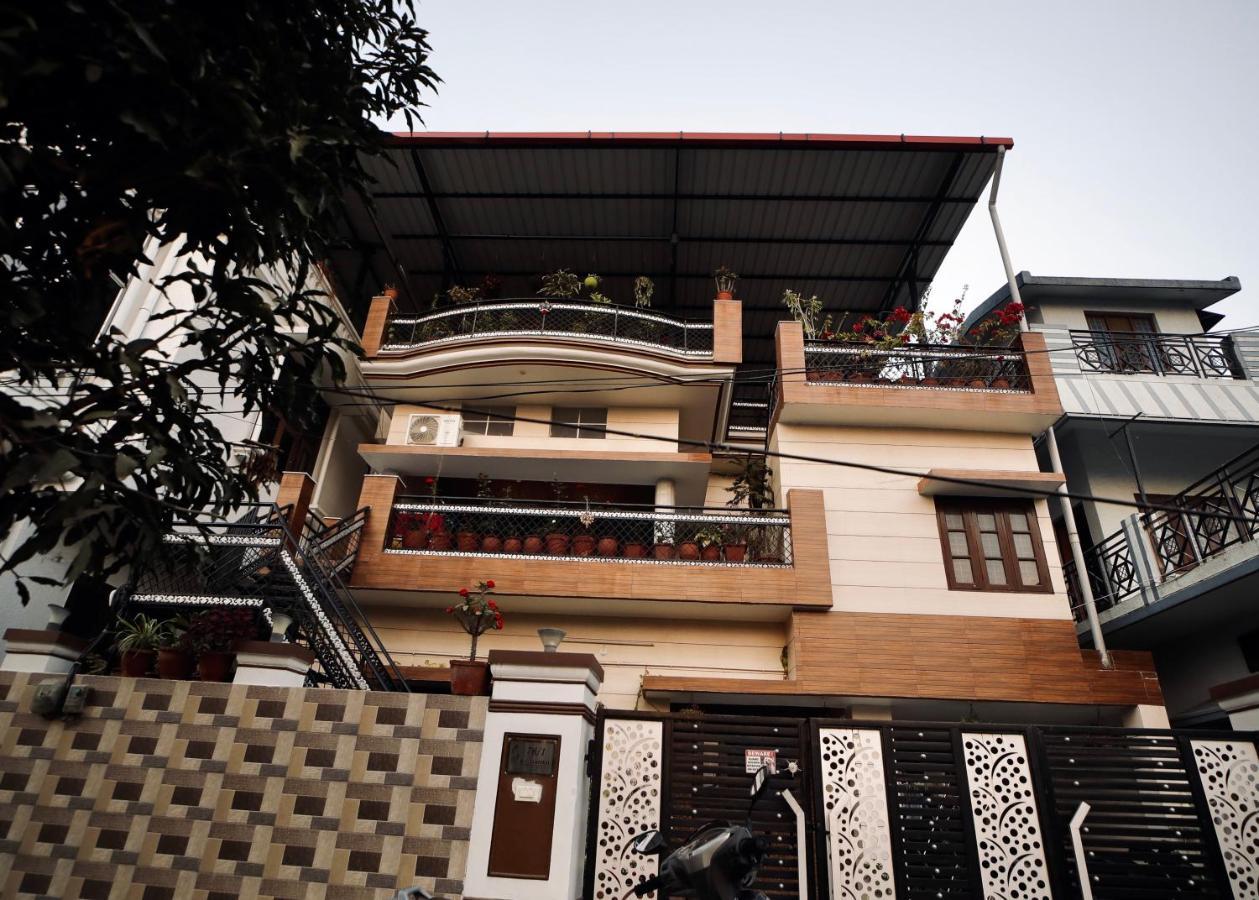 The Location, A Penthouse Hotel Dehradun Exterior photo