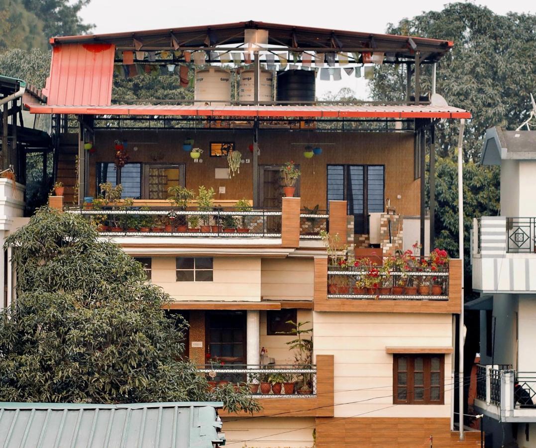 The Location, A Penthouse Hotel Dehradun Exterior photo